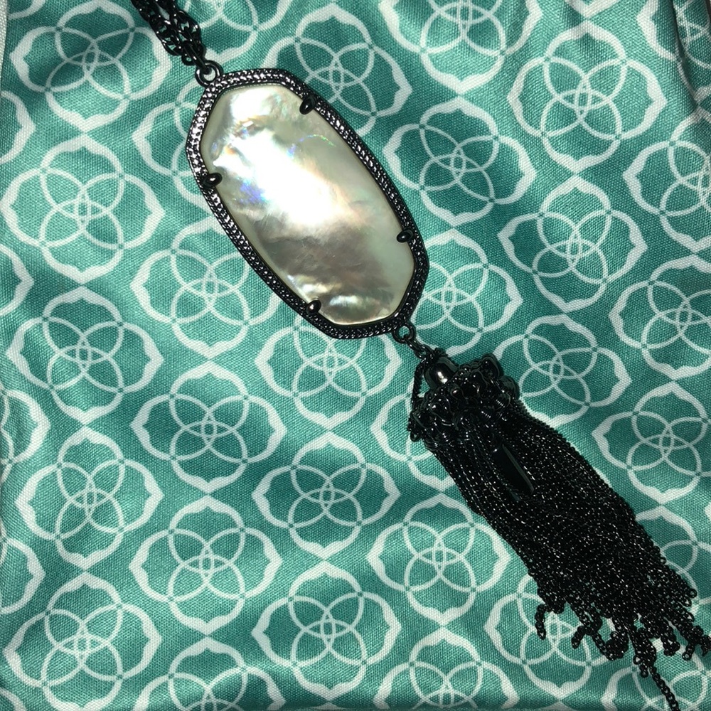 Kendra Scott - Gunmetal Rayne Necklace!